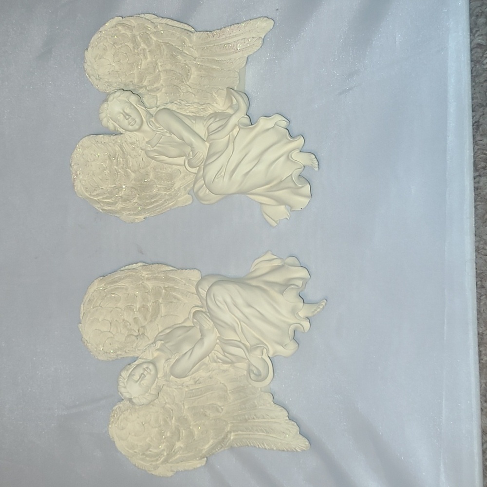 Angel Figurines Wall Hanging 2 Matching Ivory color Glitter